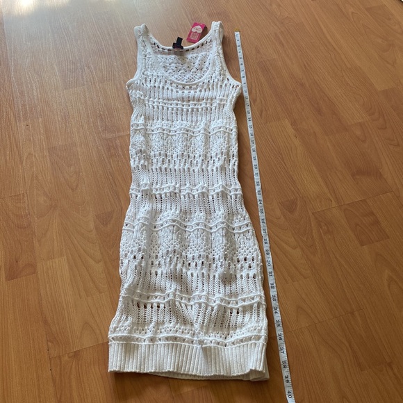 Crochet semi sheer white dress - Picture 5 of 6